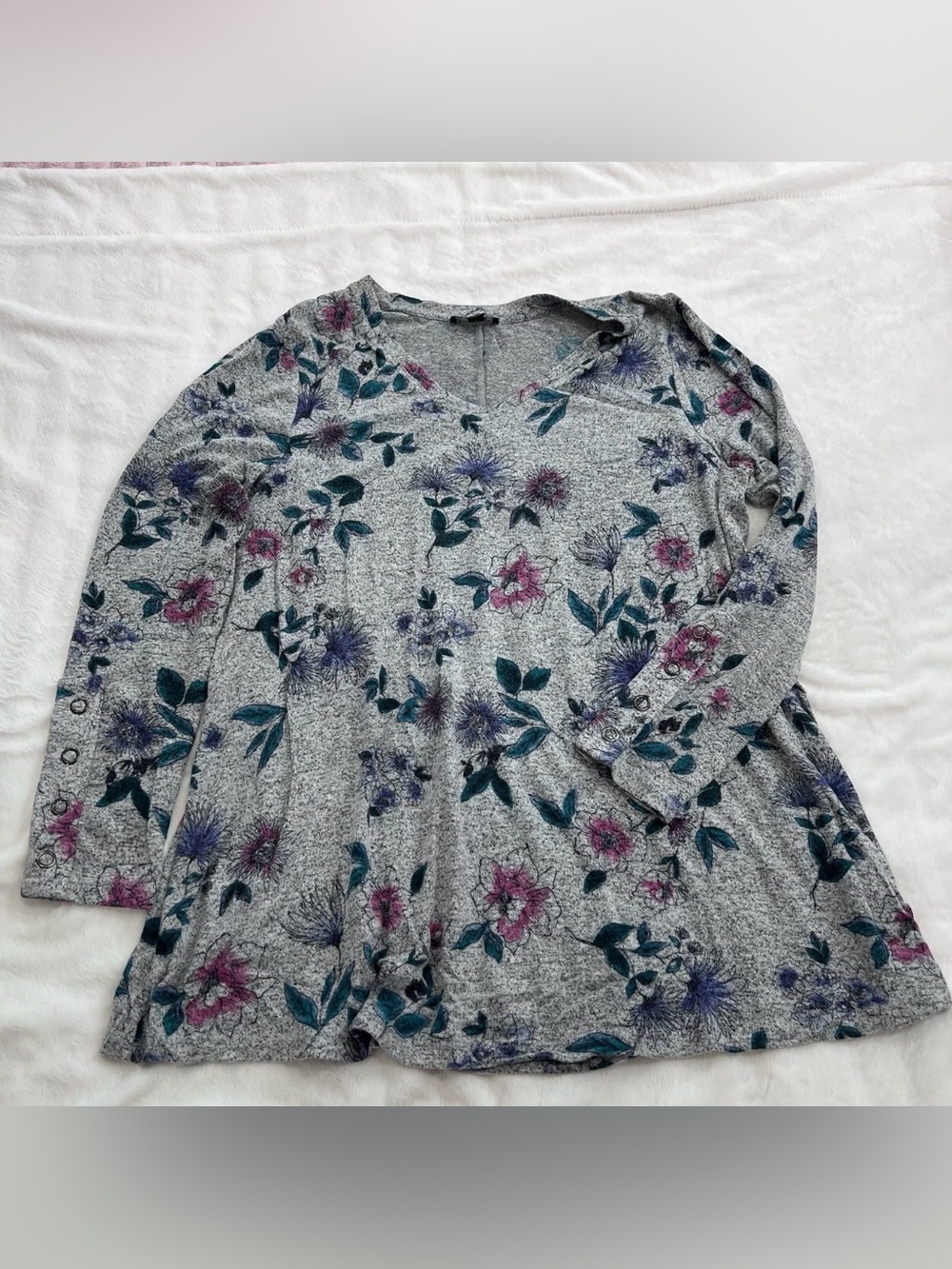 Lane Bryant super soft long sleeve gray floral top 14/16
